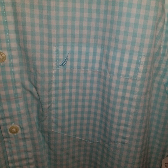 Nautica button down shirt - Picture 2 of 5